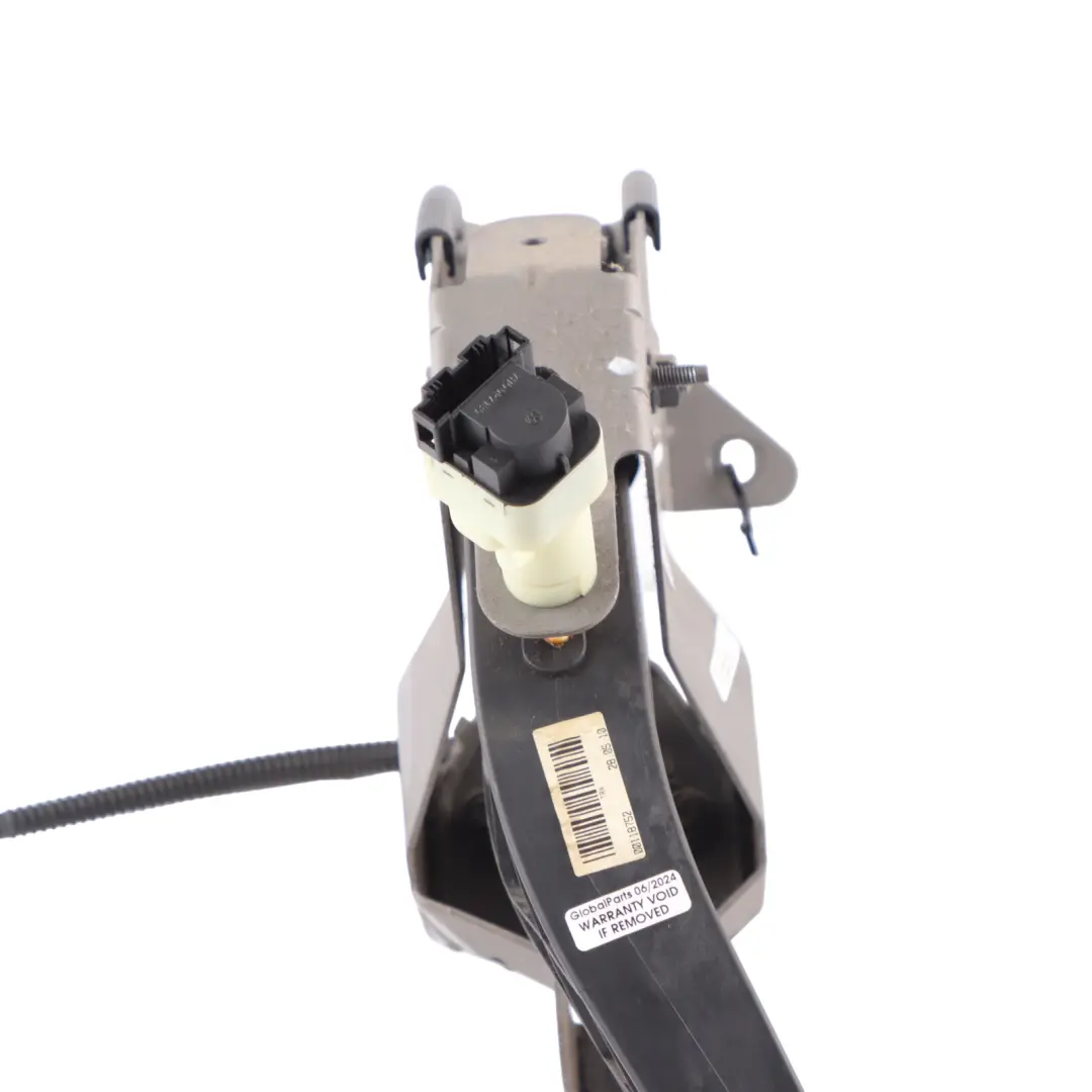 CAAA Diesel Clutch Pedal T5 to Volkswagen Transporter T5 2.0 Tdi with Part number 7H2721315 Volkswagen Transporter T5 2.0 Tdi CAAA Diesel Clutch Pedal T5 - SKU 7H2721315 - Part number 7H2721315