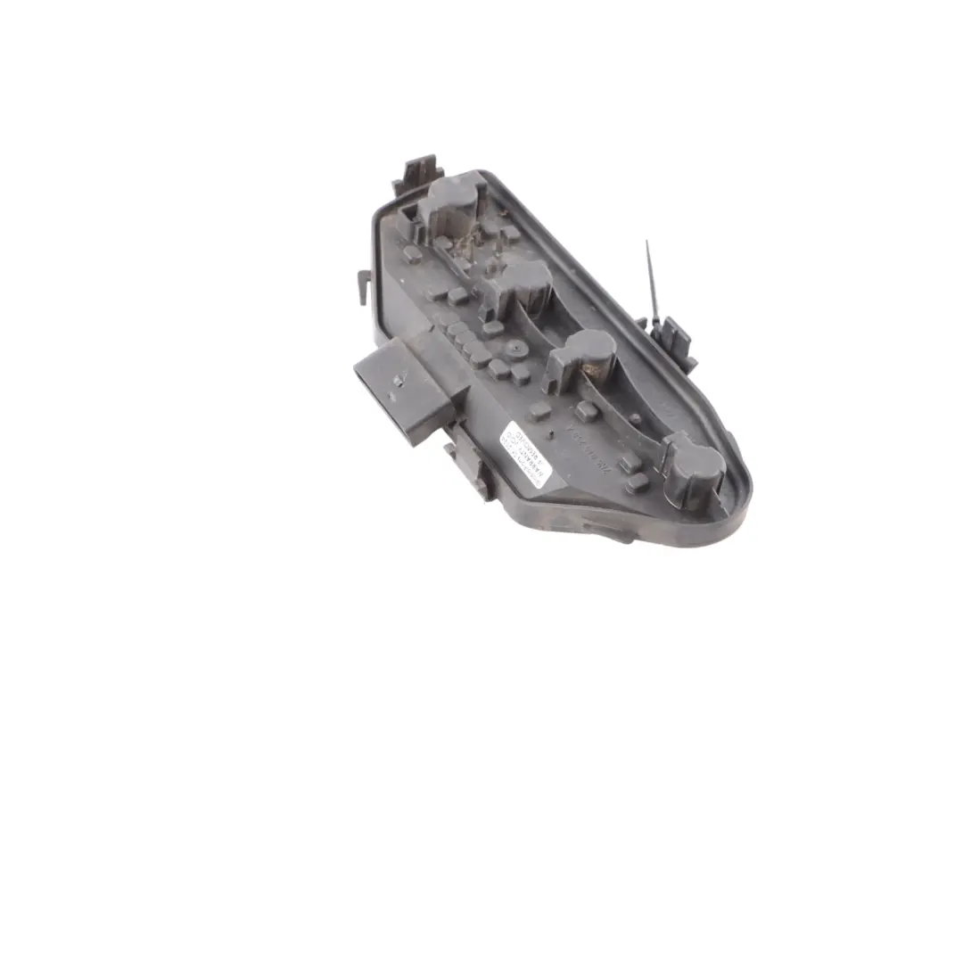 Facelift Drivers Rear Right O/S Light to Volkswagen Transporter T5 with Part number 7H5945258A Volkswagen Transporter T5 Facelift Drivers Rear Right O/S Light - SKU 7H5945258A - Part number 7H5945258A