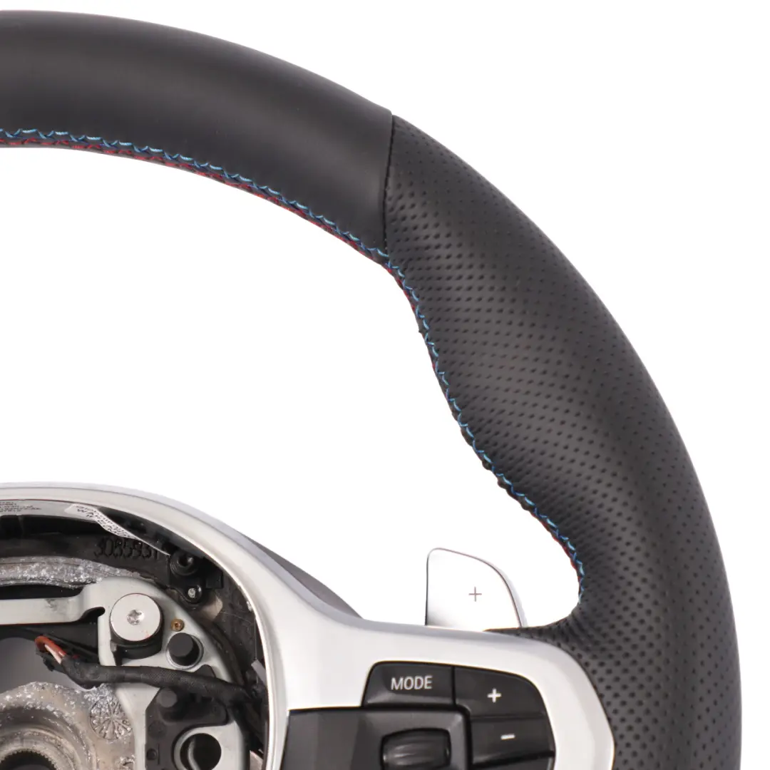 riscaldato NUOVO Nero Pelle Cambio al Volante per Volante BMW G30 G32 X5 G05 M Sport con numero di parte 8008186 Volante BMW G30 G32 X5 G05 M Sport riscaldato NUOVO Nero Pelle Cambio al Volante - SKU 8008186-1 - Numero di parte 8008186