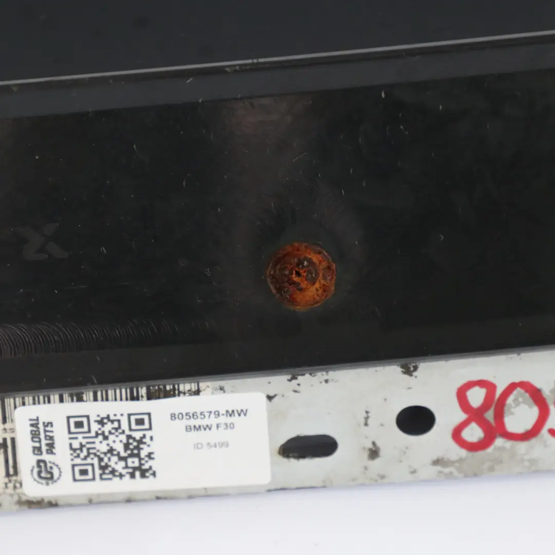 Próg Listwa Progowa Lewa Mineralweiss Biały - A96 do BMW F30 F31 M Sport o numerze 8056579 BMW F30 F31 M Sport Próg Listwa Progowa Lewa Mineralweiss Biały - A96 - SKU 8056579-MW - Numer Części 8056579