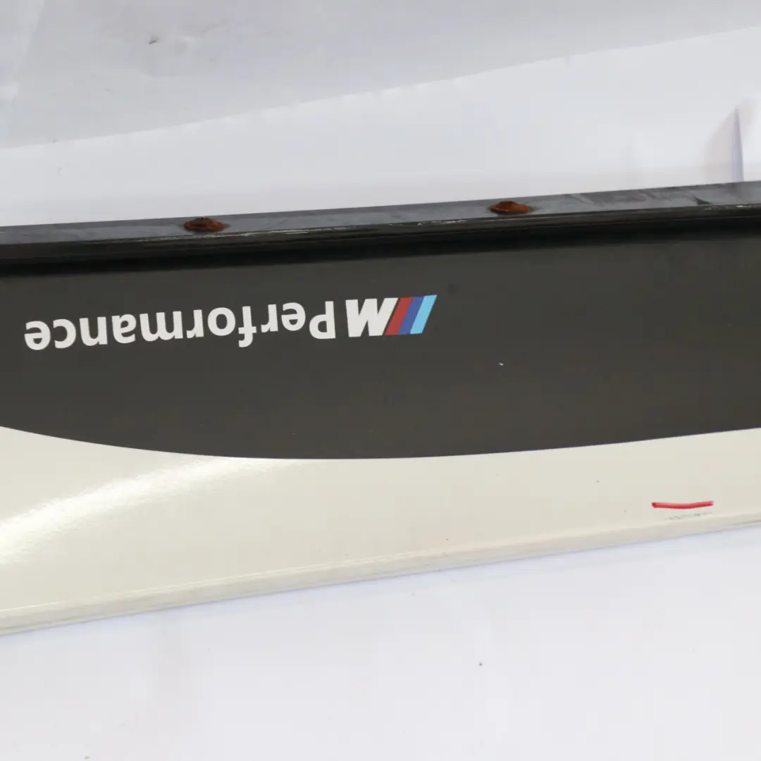 BMW F30 F31 M Sport Bande de seuil latérale gauche Mineralweiss Blanc - A96 - SKU 8056579-MW - Numéro de pièce 8056579