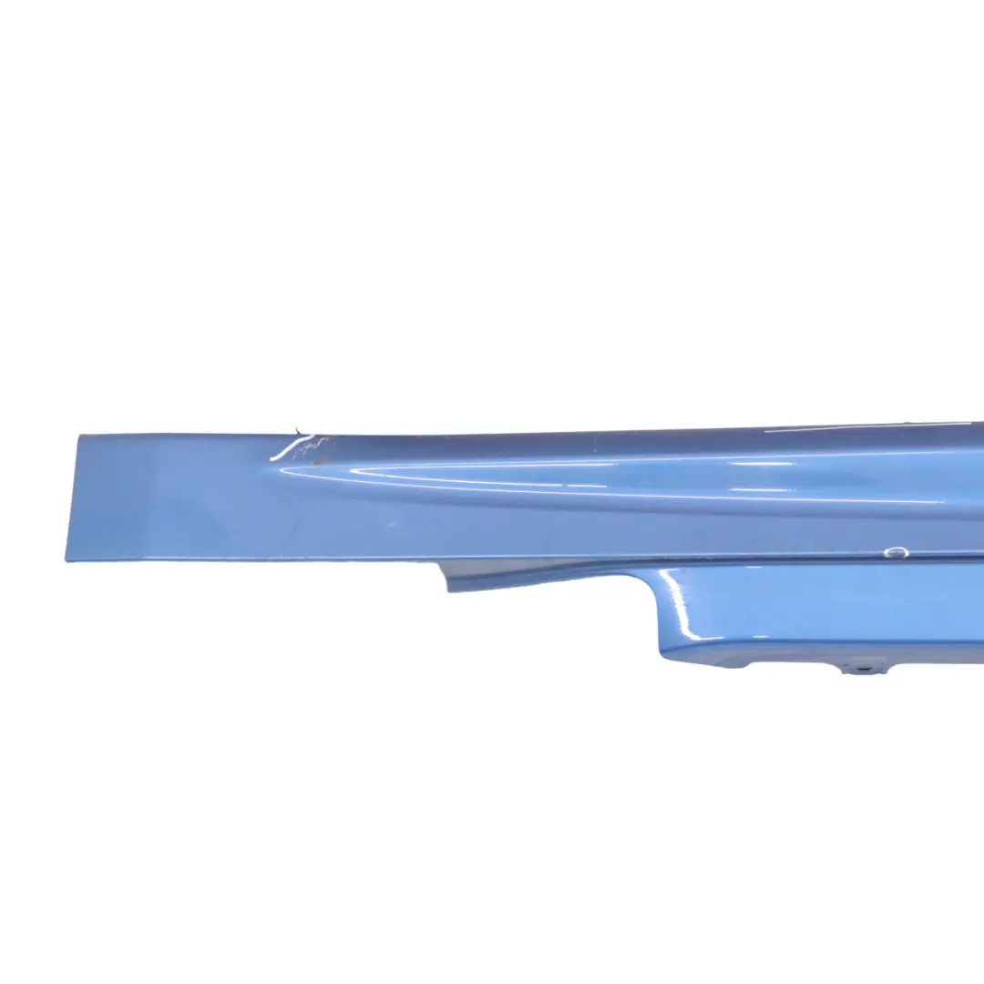 Gonna laterale M Sport Sill Strip destra Estoril Blue Metallic - B45 per BMW F32 F33 con numero di parte 8060848 BMW F32 F33 Gonna laterale M Sport Sill Strip destra Estoril Blue Metallic - B45 - SKU 8060848-EB3 - Numero di parte 8060848