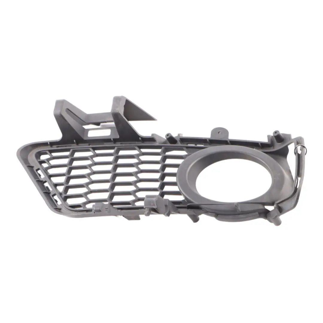 Tapa Antiniebla Parachoques Delantero Derecho Trim para BMW F30 F31 LCI M Sport con número de pieza 8062632 BMW F30 F31 LCI M Sport Tapa Antiniebla Parachoques Delantero Derecho Trim - SKU 8062632 - Número de pieza 8062632