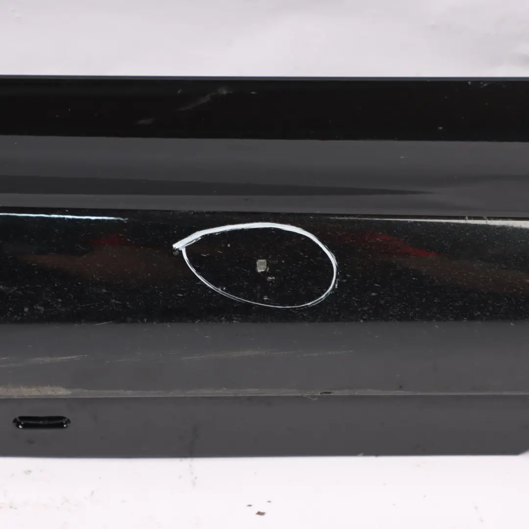 Side Skirt Sill Strip Right O/S Black Sapphire Metallic - 475 to BMW G30 F90 M5 with Part number 8073134 BMW G30 F90 M5 Side Skirt Sill Strip Right O/S Black Sapphire Metallic - 475 - SKU 8073134-BS1 - Part number 8073134