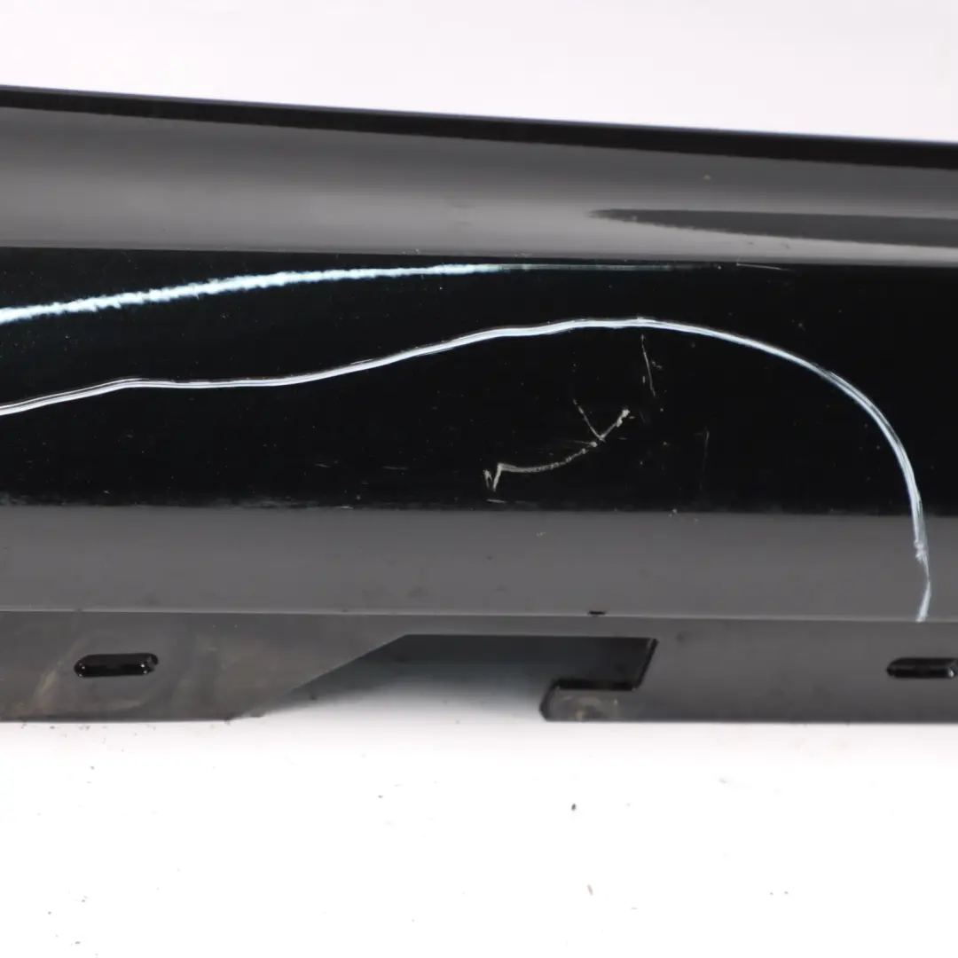 Side Skirt Sill Strip Right O/S Black Sapphire Metallic - 475 to BMW G30 F90 M5 with Part number 8073134 BMW G30 F90 M5 Side Skirt Sill Strip Right O/S Black Sapphire Metallic - 475 - SKU 8073134-BS1 - Part number 8073134