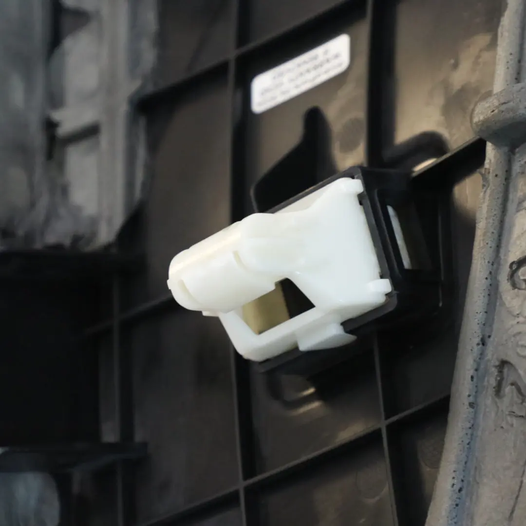 X4M F98 Panel Boczny Wykończenia Kanapy Lewy Skóra Czarny do BMW G02 o numerze 8074537 BMW G02 X4M F98 Panel Boczny Wykończenia Kanapy Lewy Skóra Czarny - SKU 8074537 - Numer Części 8074537