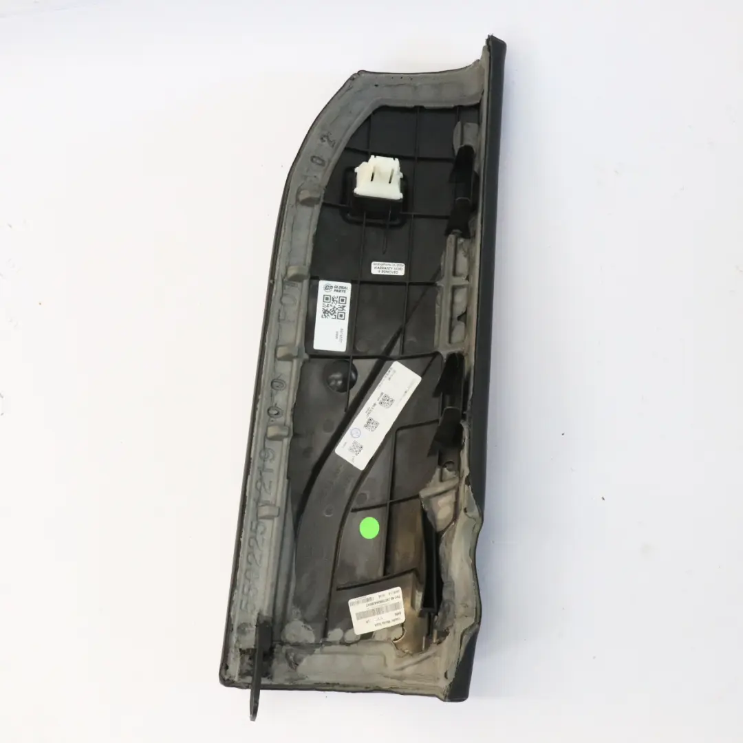 X4M F98 Siège arrière Panneau latéral gauche en cuir noir pour BMW X4 G02 à propos du numéro de pièce 8074537 BMW X4 G02 X4M F98 Siège arrière Panneau latéral gauche en cuir noir - SKU 8074537 - Numéro de pièce 8074537