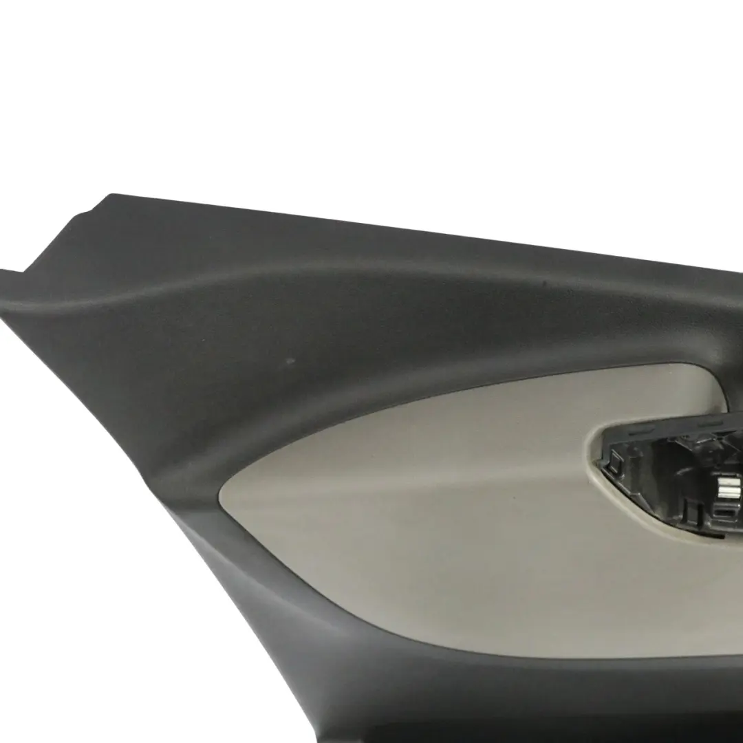 Pannello porta anteriore sinistro Pannello per Renault Trafic III 3 con numero di parte 809008574R Renault Trafic III 3 Pannello porta anteriore sinistro Pannello - SKU 809010678R - Numero di parte 809008574R