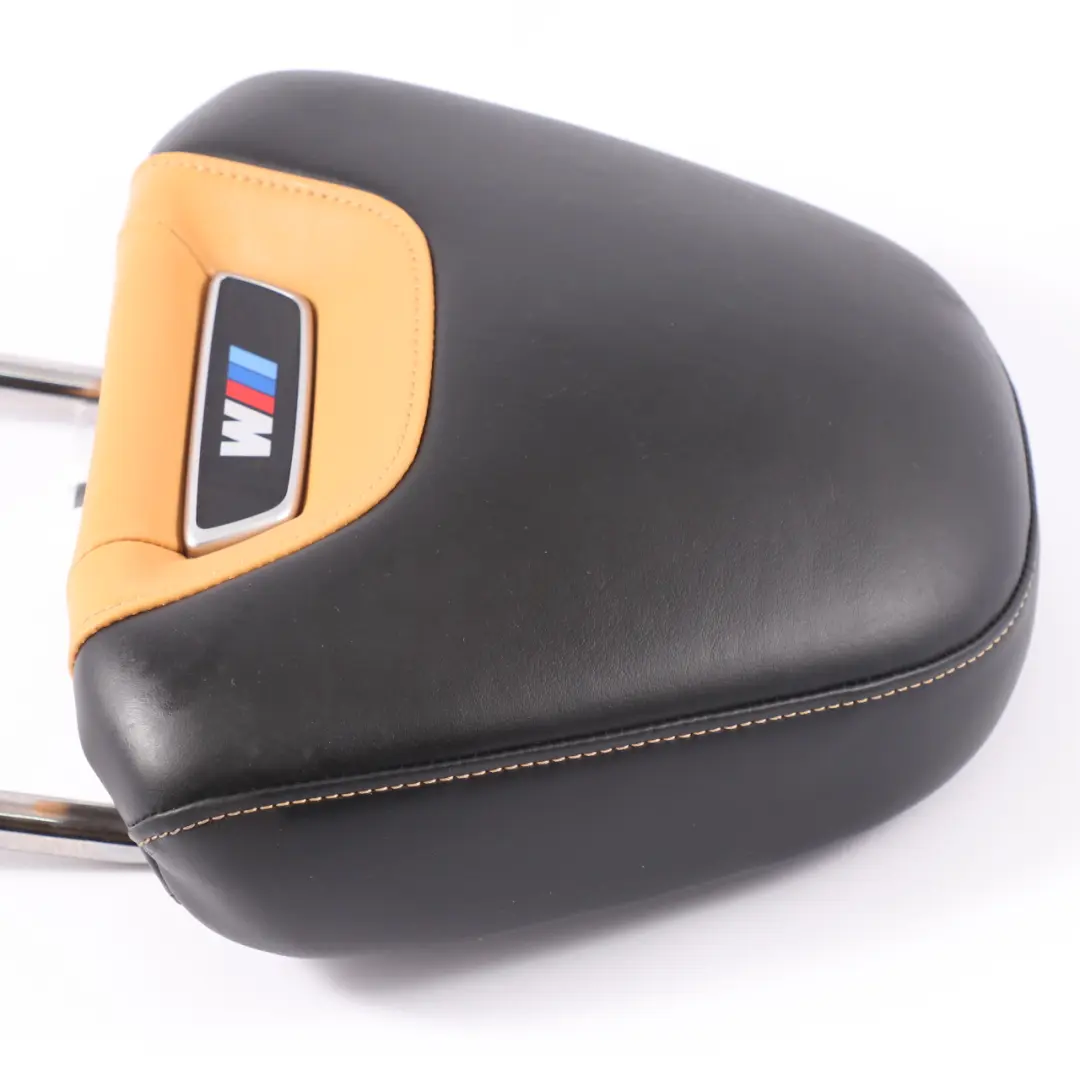 S58 Poggiatesta sedile anteriore Alcantara Pelle Nero per BMW F98 con numero di parte 8096089 BMW F98 S58 Poggiatesta sedile anteriore Alcantara Pelle Nero - SKU 8096089 - Numero di parte 8096089