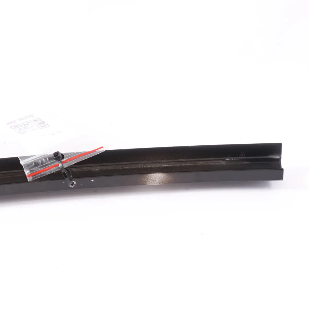 BMW E38 Sedan Puerta Ventana Exterior Trasera Izquierda Moldura - SKU 8125375 - Número de pieza 8125375