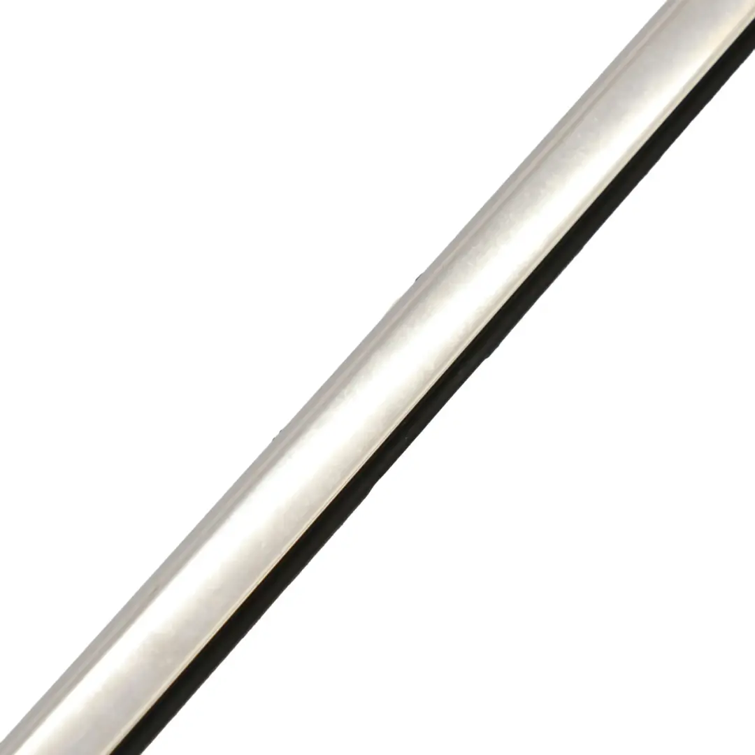 Striscia modanatura porta Posteriore Sinistro Chrom per BMW E38 con numero di parte 8150103 BMW E38 Striscia modanatura porta Posteriore Sinistro Chrom - SKU 8150103 - Numero di parte 8150103