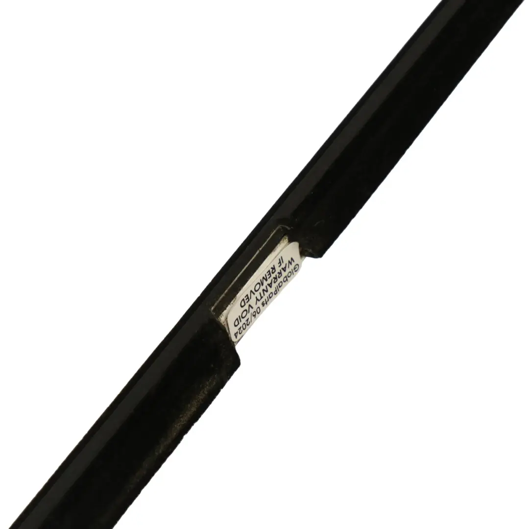 Listwa Drzwi Lewy Tył Chrom do BMW E38 o numerze 8150103 BMW E38 Listwa Drzwi Lewy Tył Chrom - SKU 8150103 - Numer Części 8150103