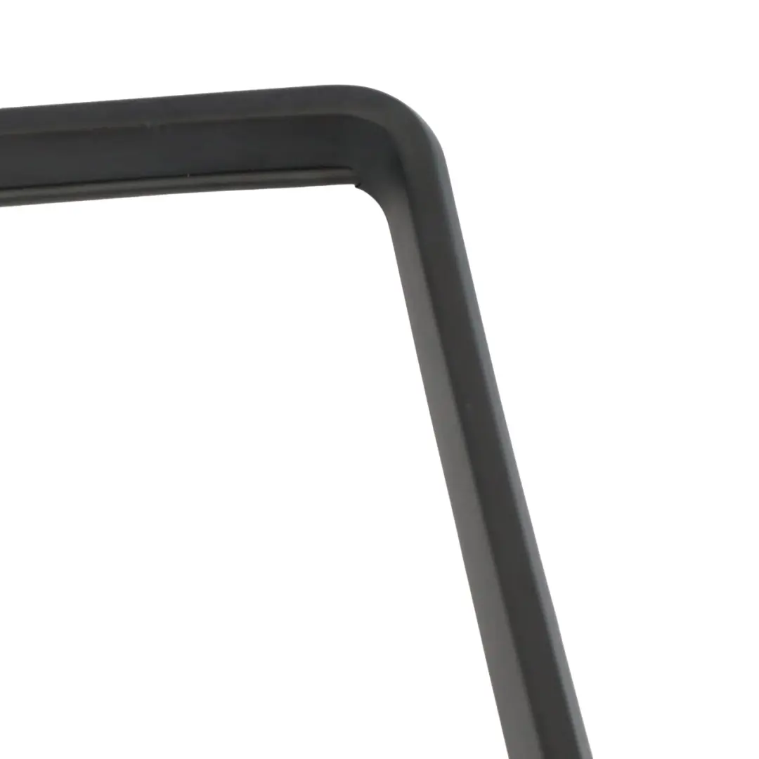 Interrupteur couvercle garniture intérieure porte arrière gauche pour BMW E38 à propos du numéro de pièce 8172261 BMW E38 Interrupteur couvercle garniture intérieure porte arrière gauche - SKU 8172261 - Numéro de pièce 8172261