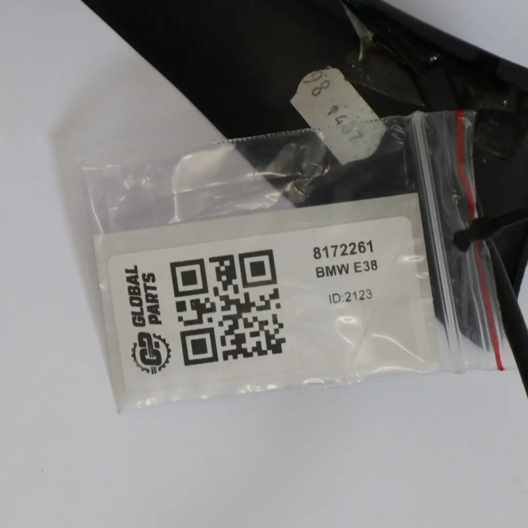 Puerta Trasera Izquierda Interior Tapa Interruptor para BMW E38 con número de pieza 8172261 BMW E38 Puerta Trasera Izquierda Interior Tapa Interruptor - SKU 8172261 - Número de pieza 8172261