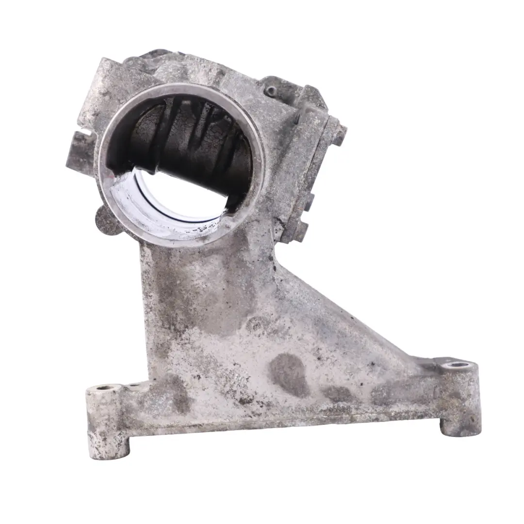 2,5 dCi Przepustica Zaworu EGR do Renault Master 2 Diesel o numerze 8200176234 Renault Master 2 Diesel 2,5 dCi Przepustica Zaworu EGR - SKU 8200176234 - Numer Części 8200176234