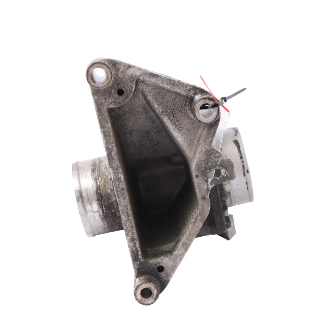 Valve Renault Master 2 Diesel 2,5 dCi EGR Exhaust Throttle Flap to EGR with Part number 8200176234 EGR Valve Renault Master 2 Diesel 2,5 dCi EGR Exhaust Throttle Flap - SKU 8200176234 - Part number 8200176234