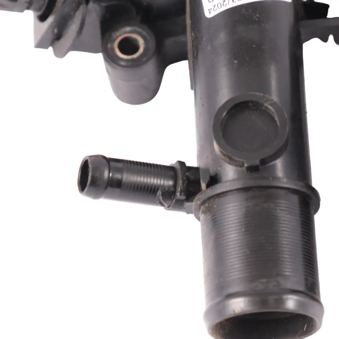 Termostato Renault Master 2 Opel Movano A 2.5 dCi Carcasa termostato para con número de pieza 8200262235 Termostato Renault Master 2 Opel Movano A 2.5 dCi Carcasa termostato - SKU 8200262235 - Número de pieza 8200262235