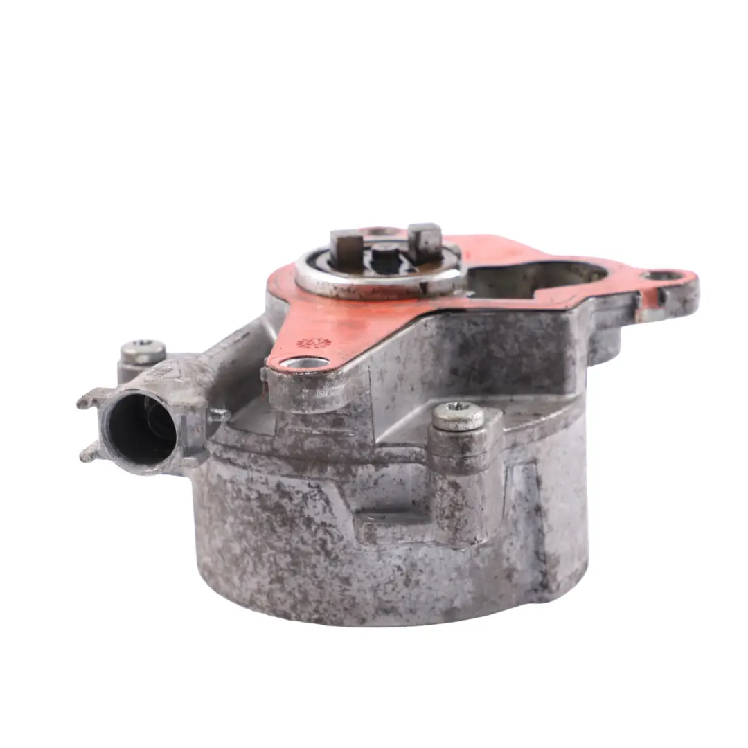 Vacuum Pump to Renault Trafic 2 Opel Vivaro A 2.0 dCi Cdti with Part number 8200520476 Renault Trafic 2 Opel Vivaro A 2.0 dCi Cdti Vacuum Pump - SKU 8200520476 - Part number 8200520476