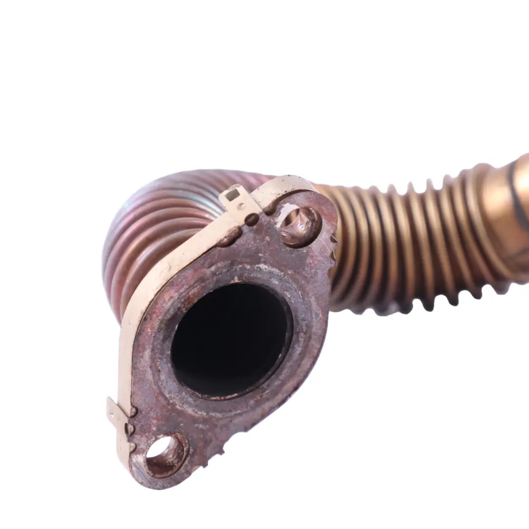 Valve Pipe Renault Trafic 2 Opel VIvaro A Diesel 2.0 dCi CDTI to EGR with Part number 8200612266 EGR Valve Pipe Renault Trafic 2 Opel VIvaro A Diesel 2.0 dCi CDTI - SKU 8200612266 - Part number 8200612266