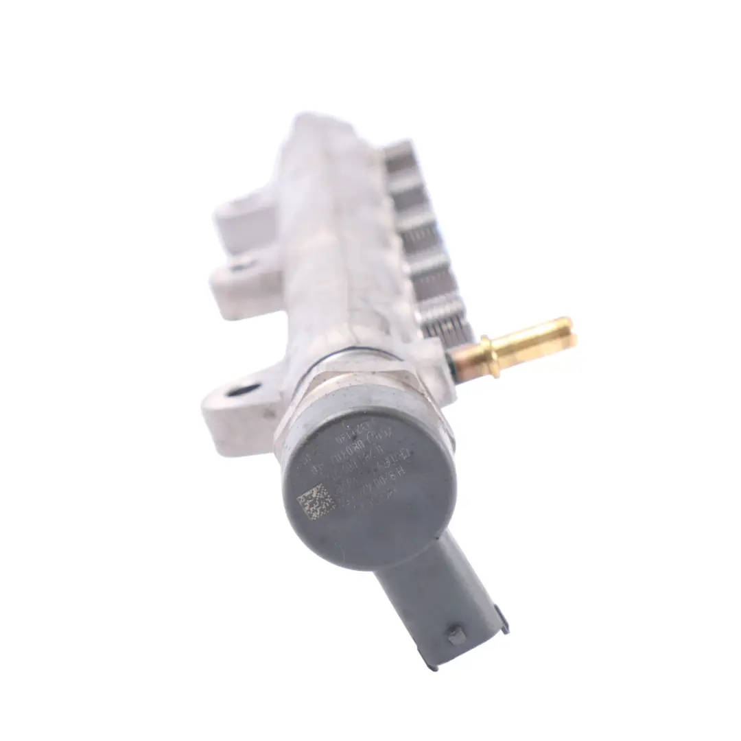 Rail Inyección Renault Trafic 2 Opel Vivaro A Diesel 2.0 dCi para con número de pieza 8200661279 Rail Inyección Renault Trafic 2 Opel Vivaro A Diesel 2.0 dCi - SKU 8200661279 - Número de pieza 8200661279