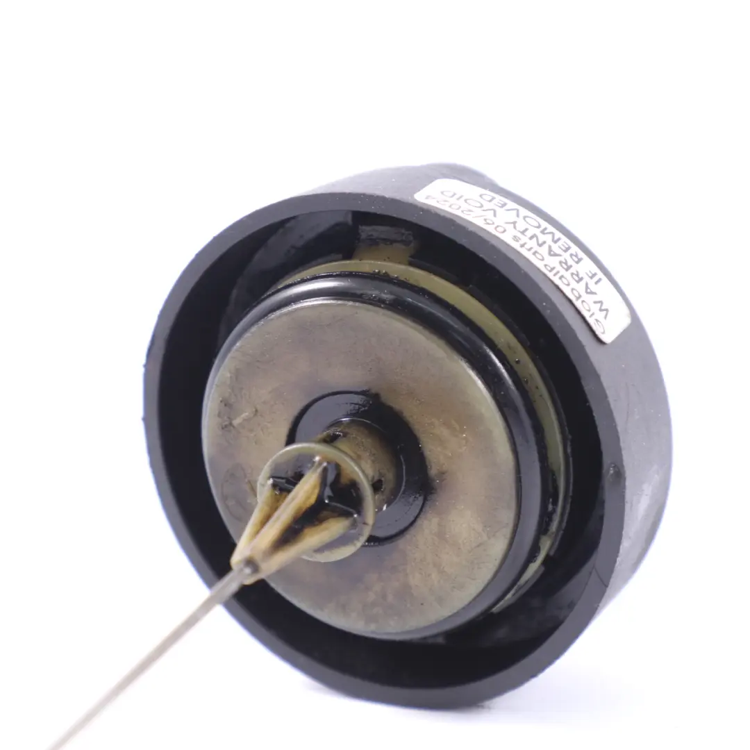 Nissan Qashqai Juke 1.5 dCi Oil Dipstick Engine Oil Level Guide Cap - SKU 8200722806-1 - Part number 8200722806