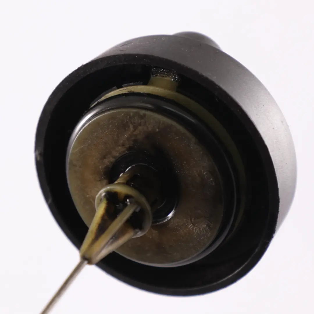 Nissan Qashqai Juke 1.5 dCi Oil Dipstick Engine Oil Level Guide Cap - SKU 8200722806-1 - Part number 8200722806