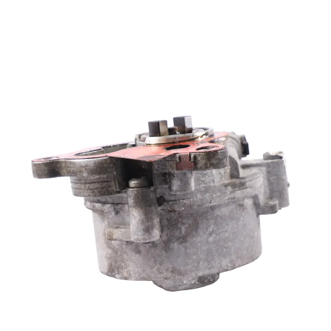 Quashqai Renault Laguna Vacuum Pump to Nissan with Part number 8200934880 Nissan Quashqai Renault Laguna Vacuum Pump - SKU 8200934880 - Part number 8200934880