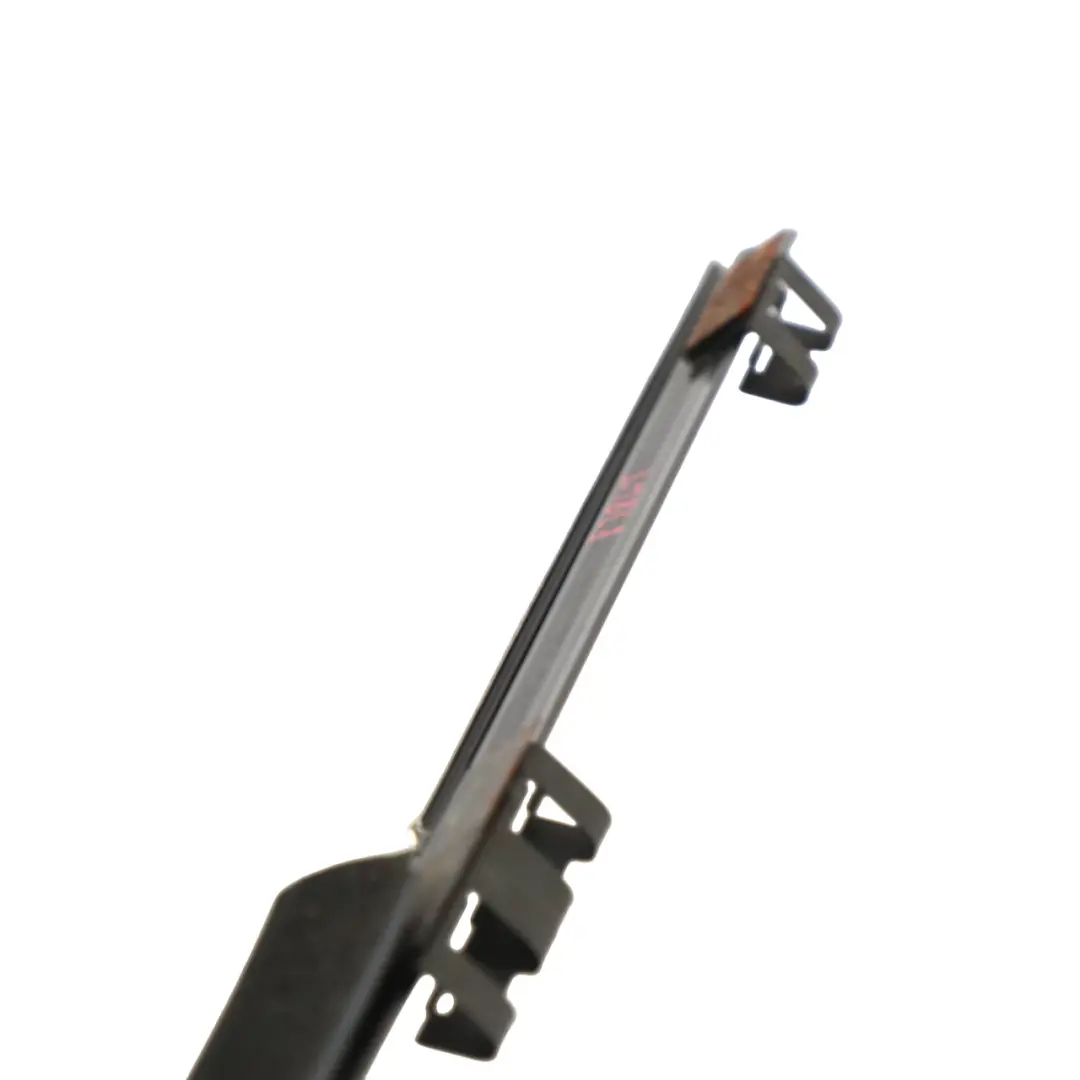 Hinten Links Tür Fenster Glas Innen Chrom Streifen Trim Dichtung für BMW E38 mit Teilenummer 8230491 BMW E38 Hinten Links Tür Fenster Glas Innen Chrom Streifen Trim Dichtung - SKU 8230491 - Teilenummer 8230491