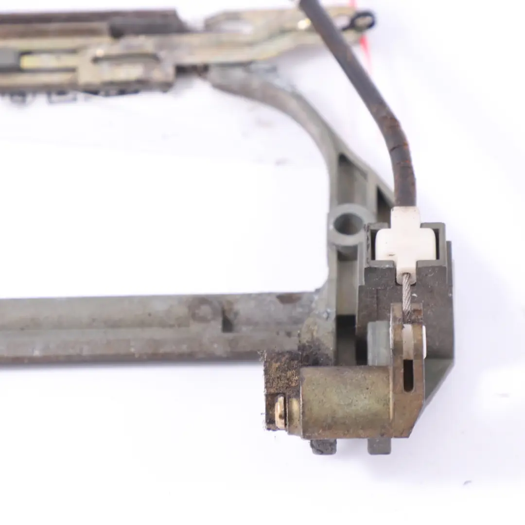 BMW E38 Sedan Podstawa Ramka Uchwyt Klamki Drzwi Tył Lewa - SKU 8245345 - Numer Części 8245345