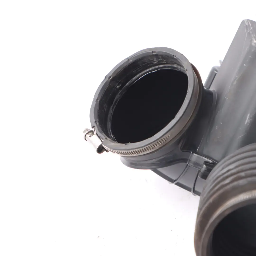 Tuyau Resonator BMW F20 F21 F30 F34 LCI Filtered Air Tube Hose pour à propos du numéro de pièce 8479958 Tuyau Resonator BMW F20 F21 F30 F34 LCI Filtered Air Tube Hose - SKU 8479958 - Numéro de pièce 8479958