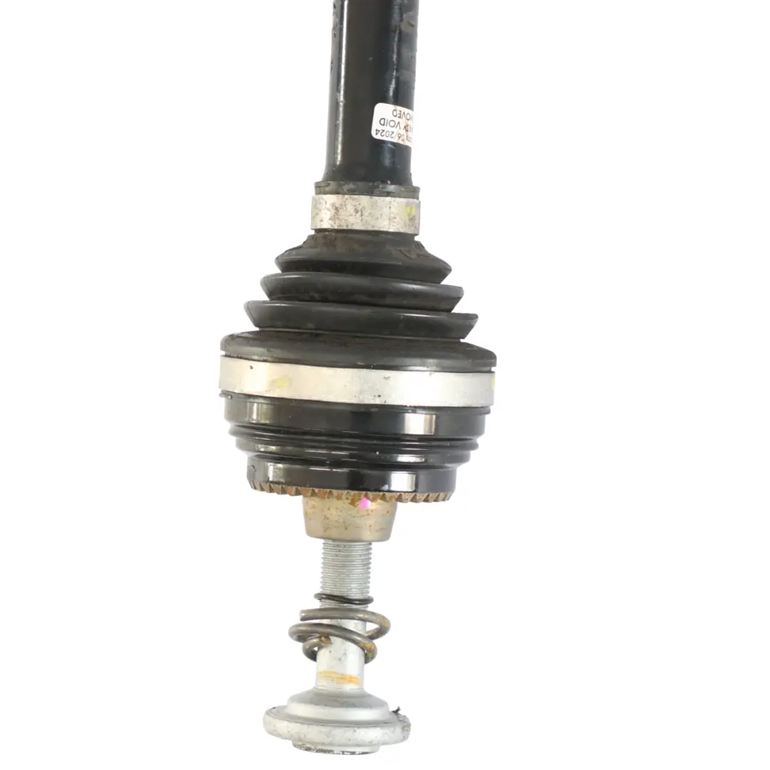 Shaft BMW G20 G21 Driveshaft Rear Right O/S to Drive with Part number 8482604 Drive Shaft BMW G20 G21 Driveshaft Rear Right O/S - SKU 8482604 - Part number 8482604