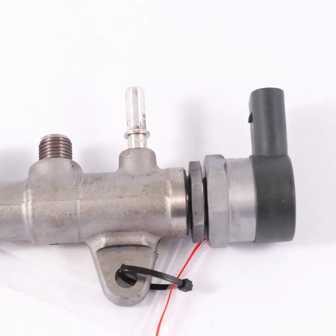 B37 Listwa Wtryskowa do BMW F20 F21 LCI Mini F55 F56 Diesel o numerze 8511629 BMW F20 F21 LCI Mini F55 F56 Diesel B37 Listwa Wtryskowa - SKU 8511629-2 - Numer Części 8511629