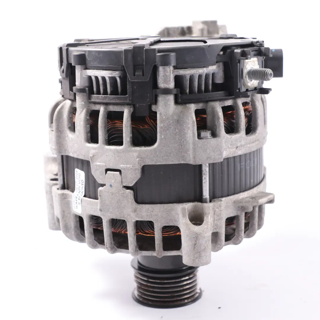 Alternatore BMW G11 G12 LCI G20 G21 G30 G31 Alternatore 250A Bosch per con numero di parte 8571358 Alternatore BMW G11 G12 LCI G20 G21 G30 G31 Alternatore 250A Bosch - SKU 8571358 - Numero di parte 8571358