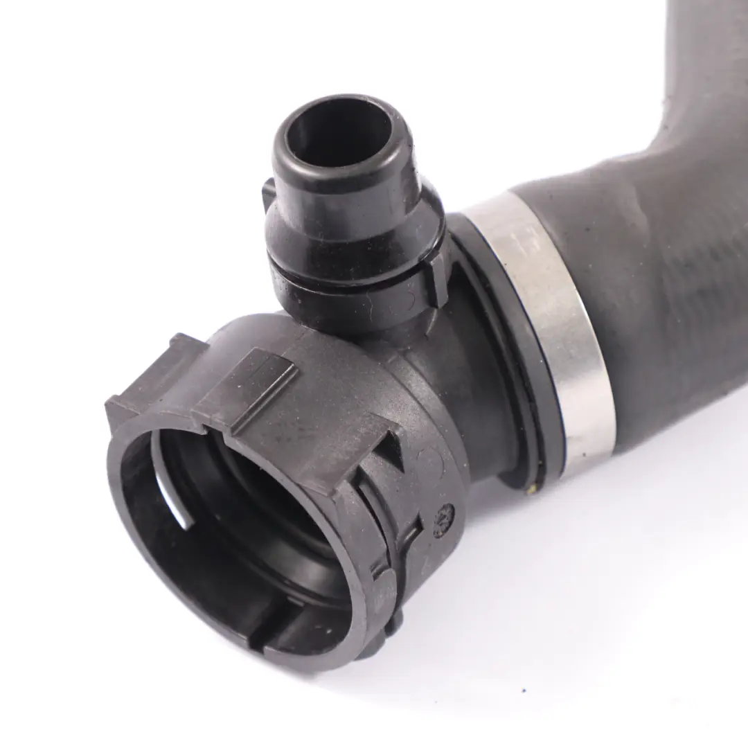 Tuyau eau Radiateur refroidissement liquide refroidissement pour BMW G20 G21 à propos du numéro de pièce 8581011 BMW G20 G21 Tuyau eau Radiateur refroidissement liquide refroidissement - SKU 8581011 - Numéro de pièce 8581011