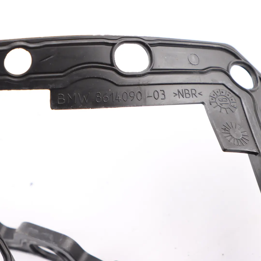 Seal High Voltage Battery Unit Gasket to BMW X5 F15 with Part number 8614090 BMW X5 F15 Seal High Voltage Battery Unit Gasket - SKU 8614090 - Part number 8614090