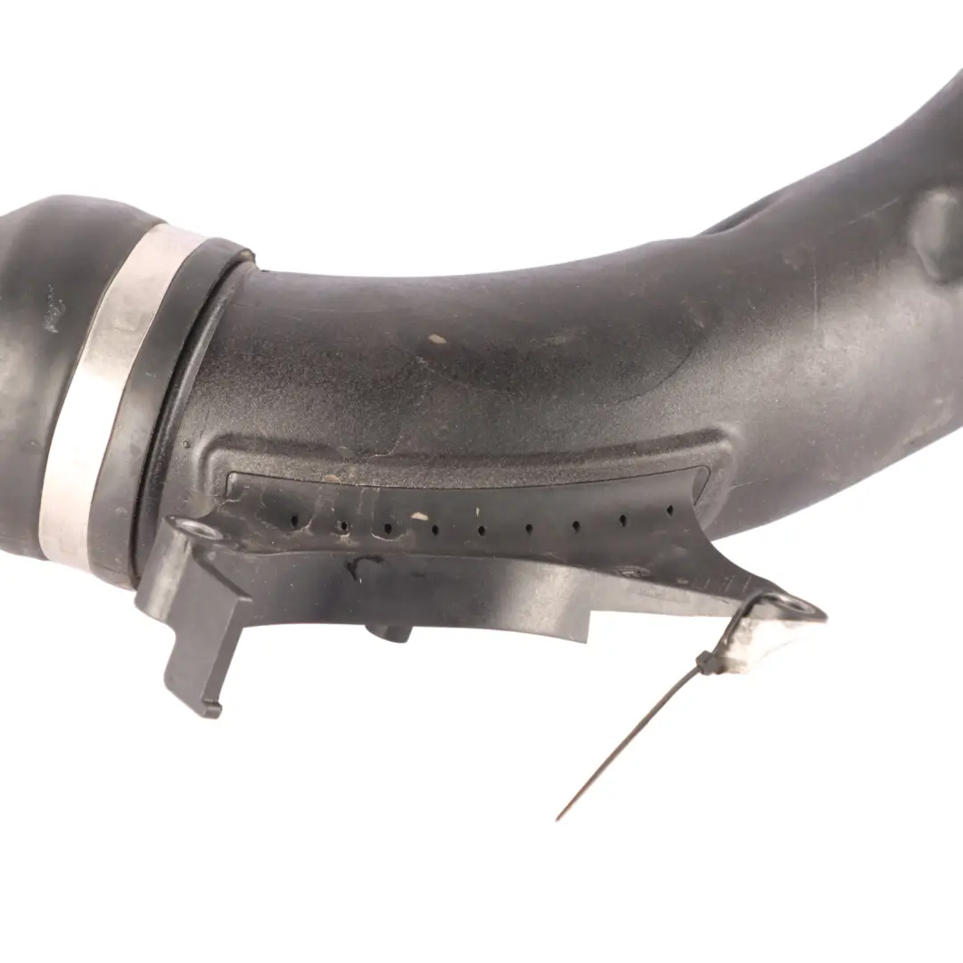 Pipe BMW F45 225xe Mini F60 SE ALL4 Charge Air Line Hybrid to Intercooler with Part number 8618372 Intercooler Pipe BMW F45 225xe Mini F60 SE ALL4 Charge Air Line Hybrid - SKU 8618372 - Part number 8618372