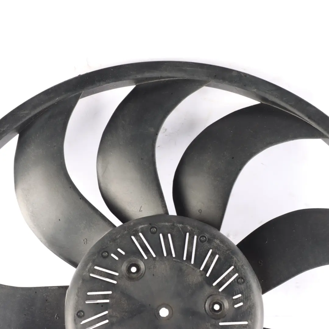 Radiator Fan BMW F20 F21 F30 F31 Engine Cooling to with Part number 8641963 Radiator Fan BMW F20 F21 F30 F31 Engine Cooling - SKU 8641963-5 - Part number 8641963
