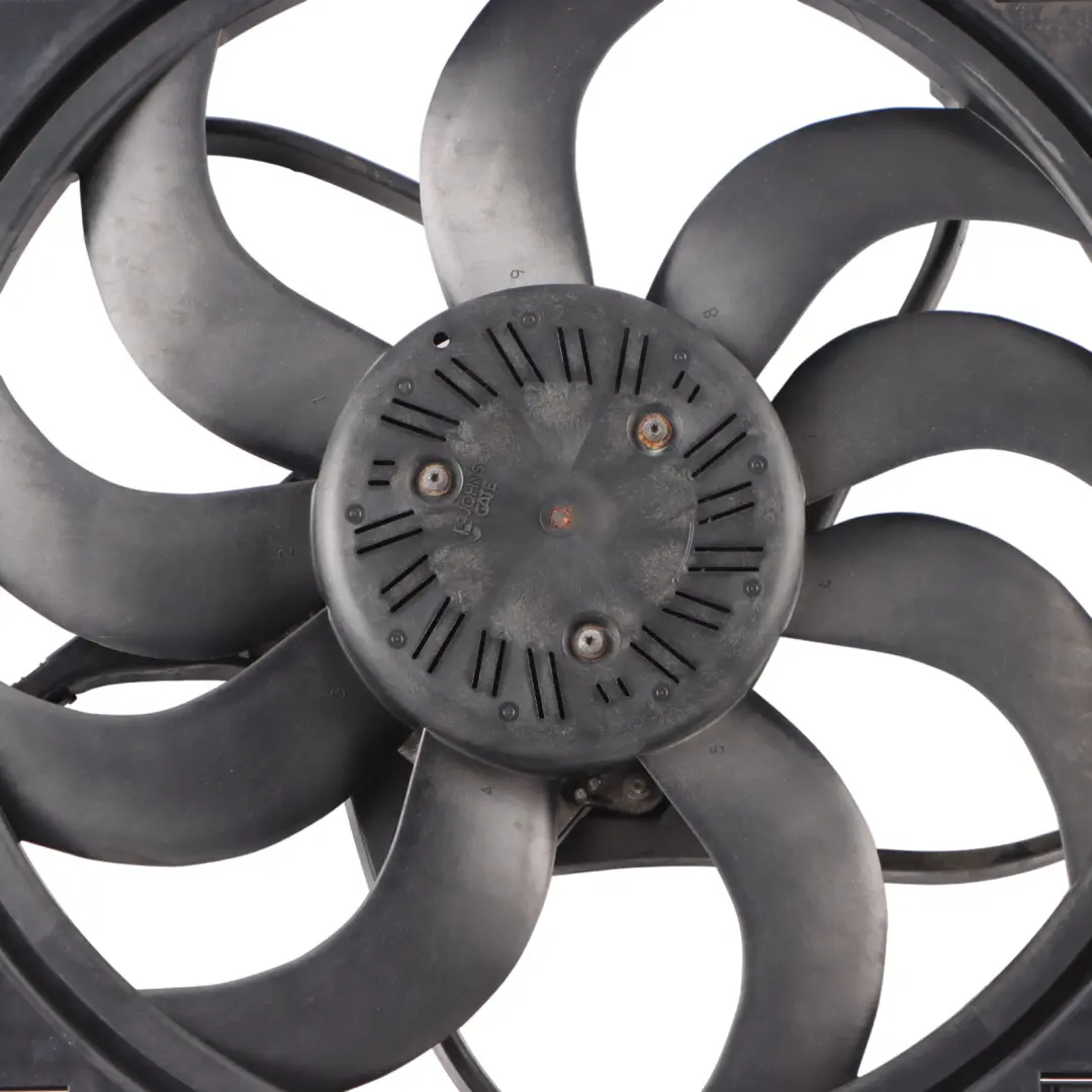 Radiateur Carénage Ventilateur Refroidissement N57N pour BMW F30 F31 F32 à propos du numéro de pièce 8641965 BMW F30 F31 F32 Radiateur Carénage Ventilateur Refroidissement N57N - SKU 8641965-1 - Numéro de pièce 8641965