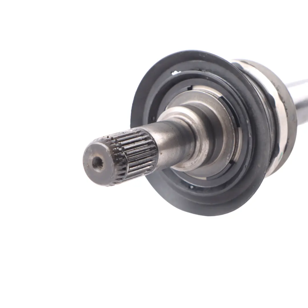Shaft BMW G30 G31 LCI Axle Rear Right O/S Shaft Driveshaft to Drive with Part number 8664624 Drive Shaft BMW G30 G31 LCI Axle Rear Right O/S Shaft Driveshaft - SKU 8664624 - Part number 8664624