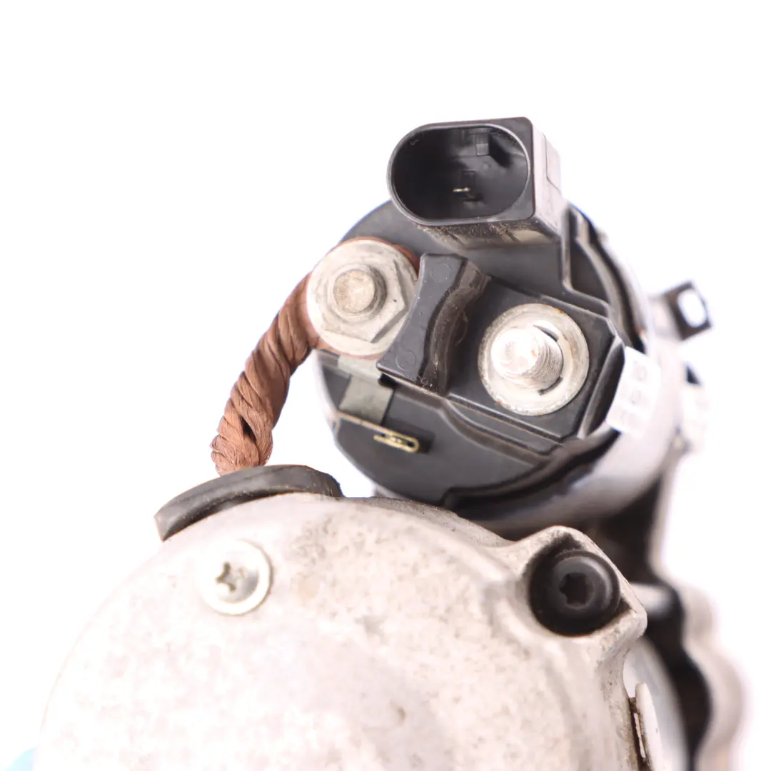 Starter Motor to BMW F98 Engine with Part number 8671505 BMW F98 Engine Starter Motor - SKU 8671505 - Part number 8671505