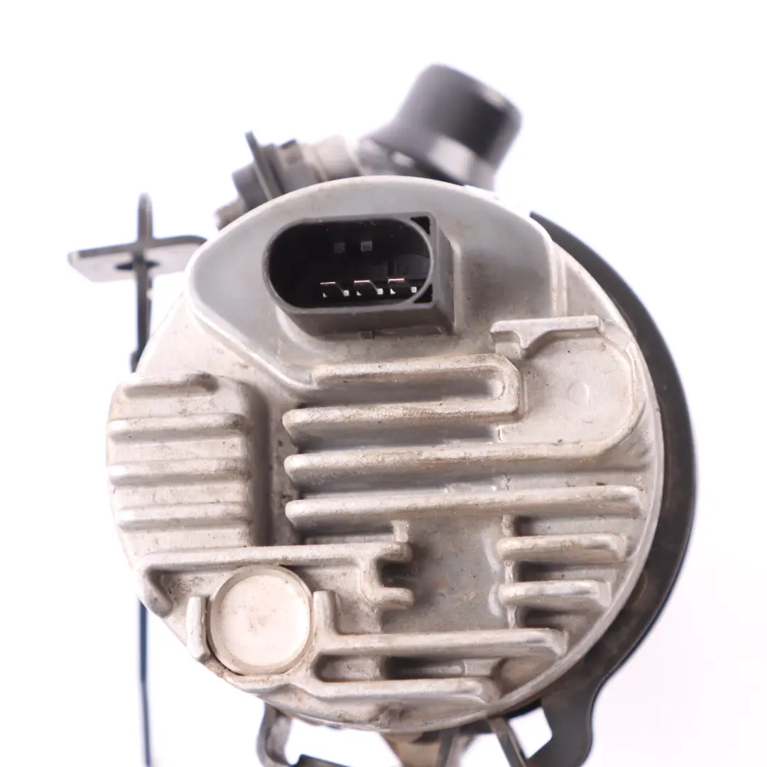 Water Pump BMW X3 F97 X4 F98 X5 G05 G20 Auxiliary Coolant Pump to with Part number 8686899 Water Pump BMW X3 F97 X4 F98 X5 G05 G20 Auxiliary Coolant Pump - SKU 8686899 - Part number 8686899