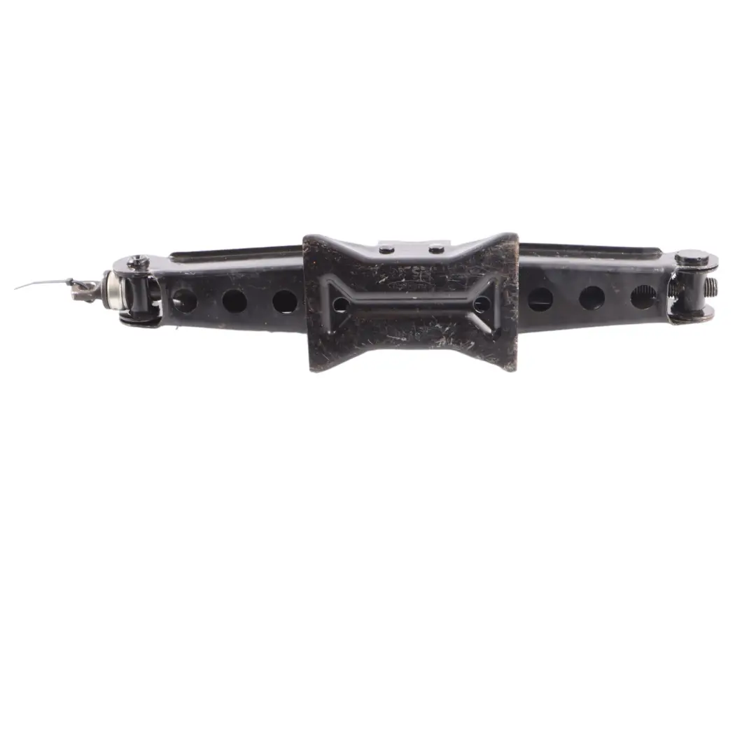 Cric Attrezzo Auto Sollevatore Emergenza Ruote per Audi A3 8V con numero di parte 8V0011031A Audi A3 8V Cric Attrezzo Auto Sollevatore Emergenza Ruote - SKU 8V0011031A - Numero di parte 8V0011031A