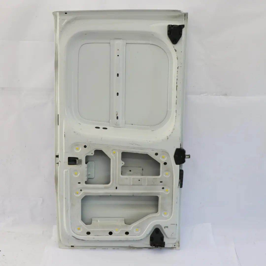Puerta Trasera Derecha Tapa Maletero Ice White - 389 para Renault Trafic III con número de pieza 901008132R Renault Trafic III Puerta Trasera Derecha Tapa Maletero Ice White - 389 - SKU 901008132R-ICW - Número de pieza 901008132R
