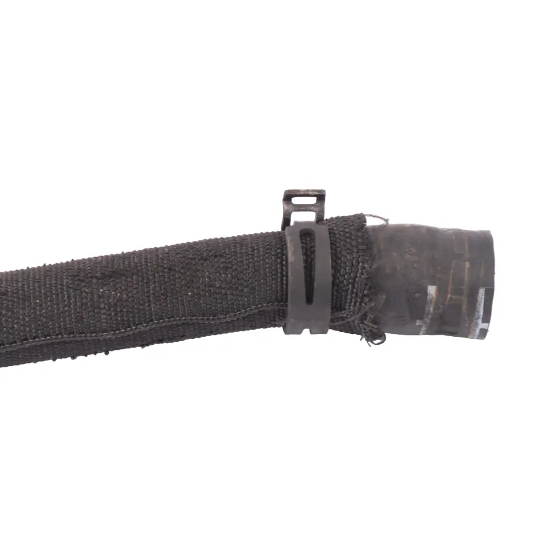 Tubo Flessibile Liquido Raffreddamento Motore per Volkswagen Crafter 2E con numero di parte 9068320223 Volkswagen Crafter 2E Tubo Flessibile Liquido Raffreddamento Motore - SKU 9068320223 - Numero di parte 9068320223