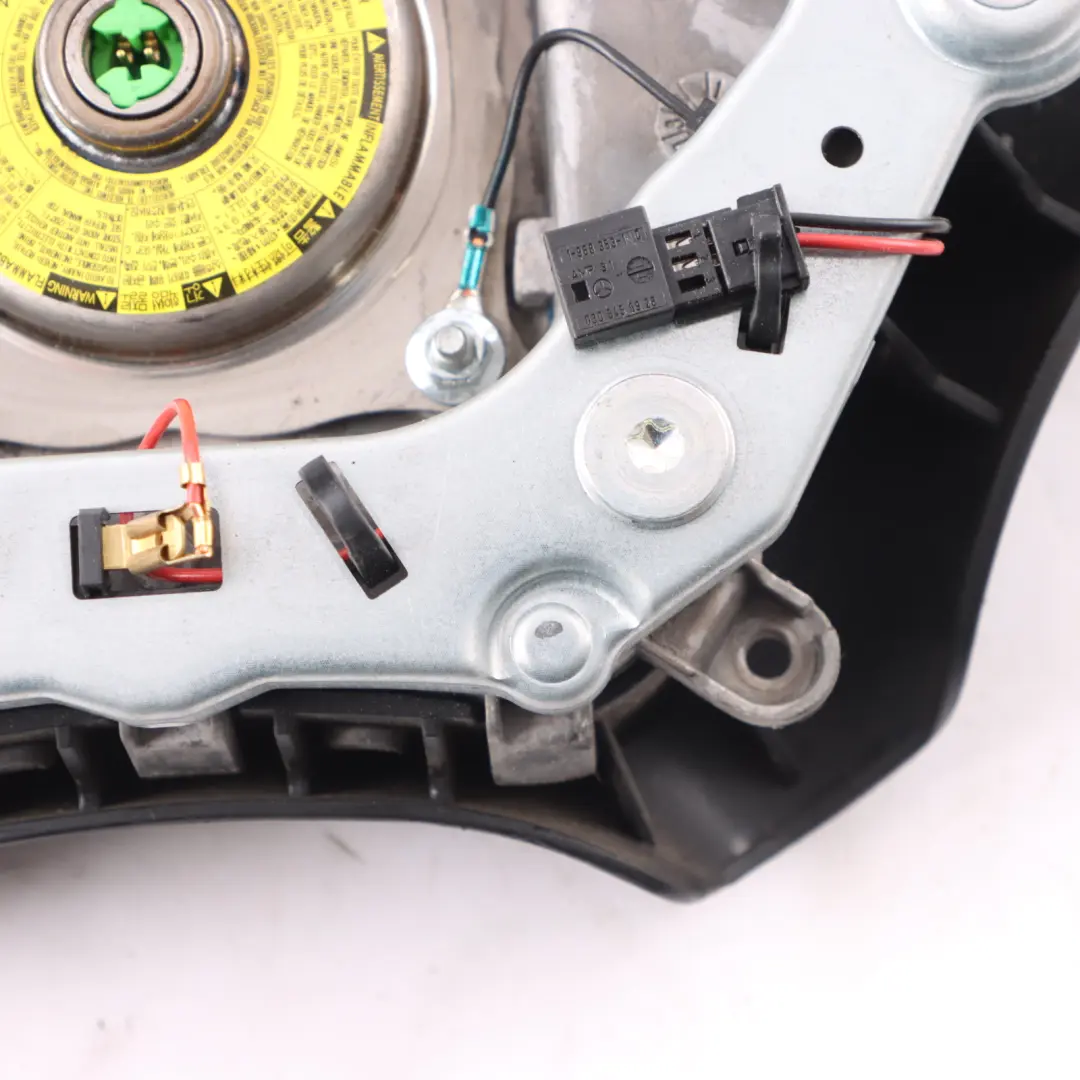 Module Control Unit Module ECU to Volkswagen Crafter Air with Part number 9068600602 Volkswagen Crafter Air Module Control Unit Module ECU - SKU 9068600602 - Part number 9068600602