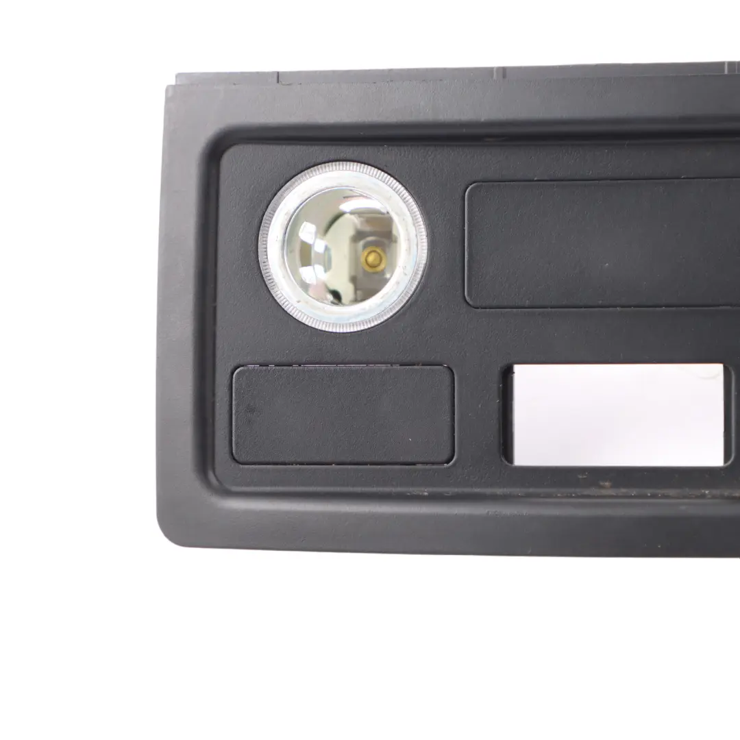 BMW E60 E61 Consola Central Encendedor Trasero Negro 9117364 - SKU -9117364 - Número de pieza 9117364 
