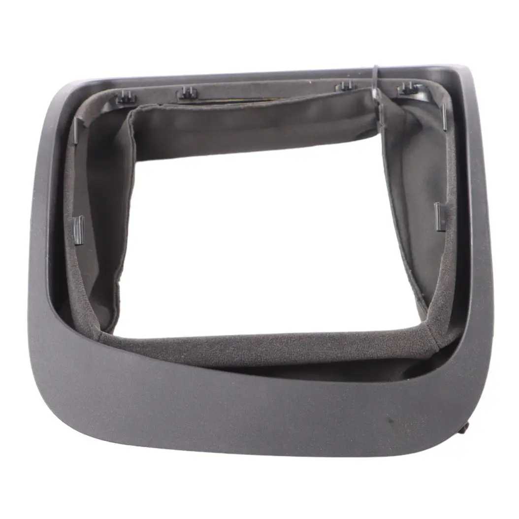 Coperchio pannello rivestimento della colonna sterzo Surround per BMW F07 con numero di parte 9142548 BMW F07 Coperchio pannello rivestimento della colonna sterzo Surround - SKU 9142548 - Numero di parte 9142548