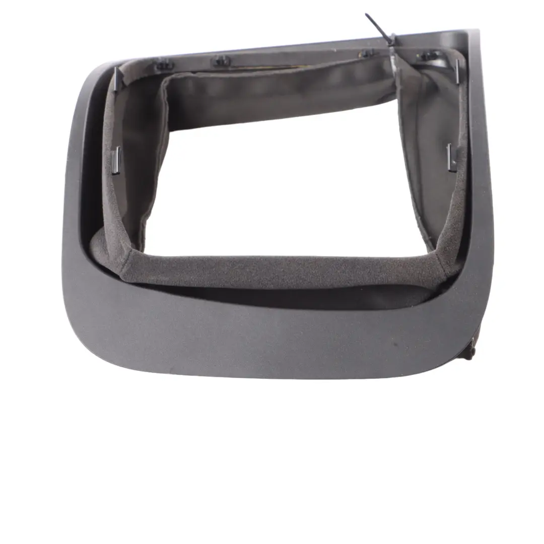 Coperchio pannello rivestimento della colonna sterzo Surround per BMW F07 con numero di parte 9142548 BMW F07 Coperchio pannello rivestimento della colonna sterzo Surround - SKU 9142548 - Numero di parte 9142548