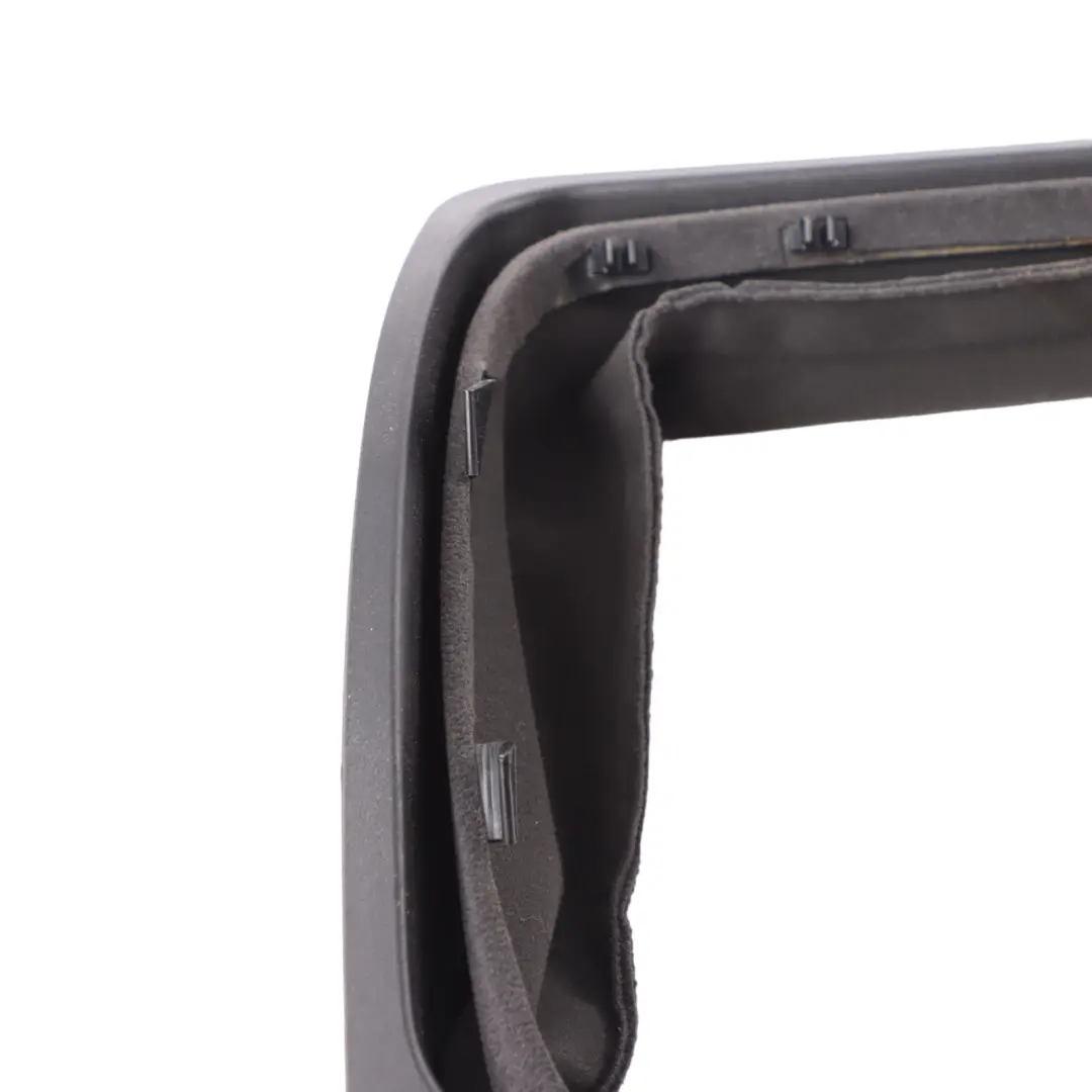 Tapa hueco panel embellecedor columna dirección para BMW F07 con número de pieza 9142548 BMW F07 Tapa hueco panel embellecedor columna dirección - SKU 9142548 - Número de pieza 9142548