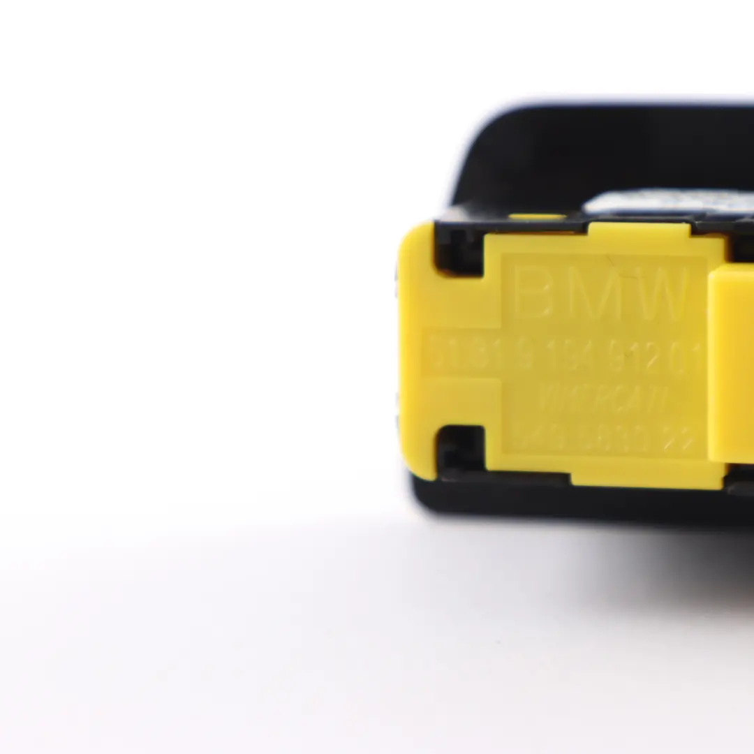 Interrupteur de hayon Bouton poussoir poignée coffre pour BMW F07 à propos du numéro de pièce 9194912 BMW F07 Interrupteur de hayon Bouton poussoir poignée coffre - SKU 9194912 - Numéro de pièce 9194912
